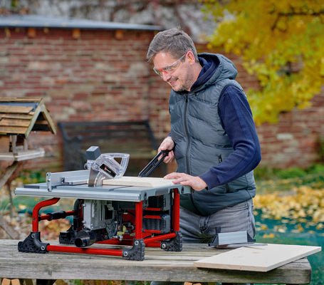 Cordless Table Saws