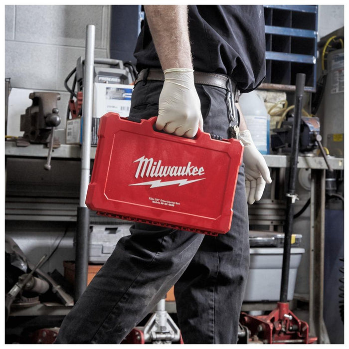 Milwaukee | 3/8 Metric 32 pc Ratchet & Socket PACKOUT Set
