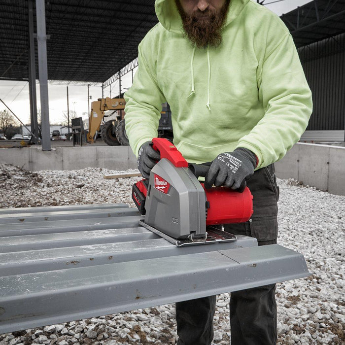 Milwaukee  FMCS66-0C M18 FUEL 66mm Metal Circular Saw / Bare Tool