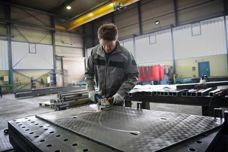 Bosch Professional | Angle Grinder GWS 17-125