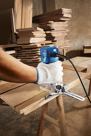 Bosch Professional | Router Laminate Trimmer GKF 550 - Toolcraft