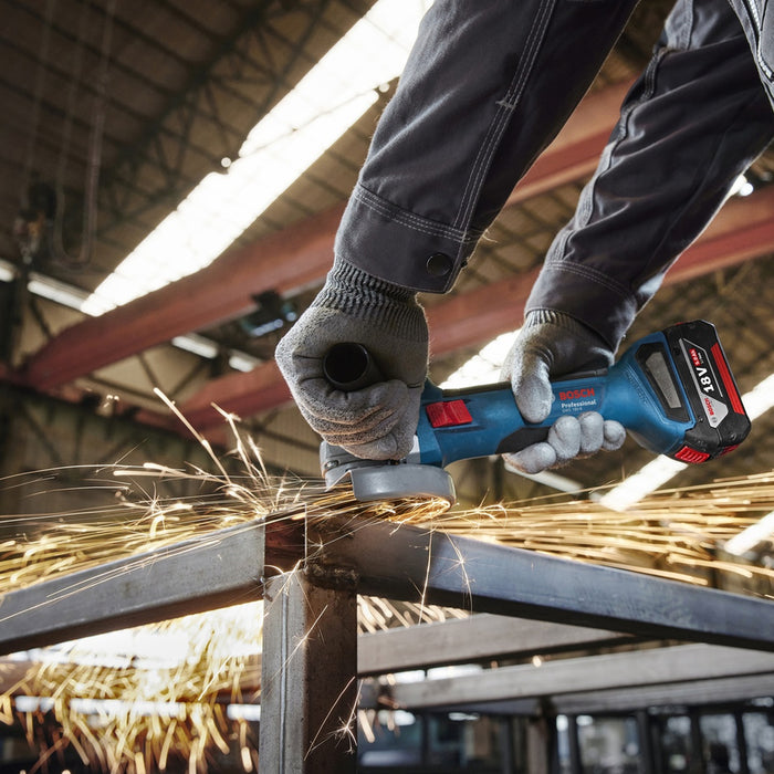 Bosch | Cordless Small Angle Grinder GWS 18v-8 (2x 4.0ah)