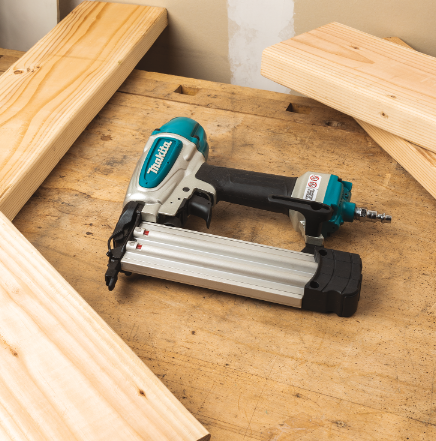 Makita | Pneumatic Brad Nailer AF506 - Toolcraft