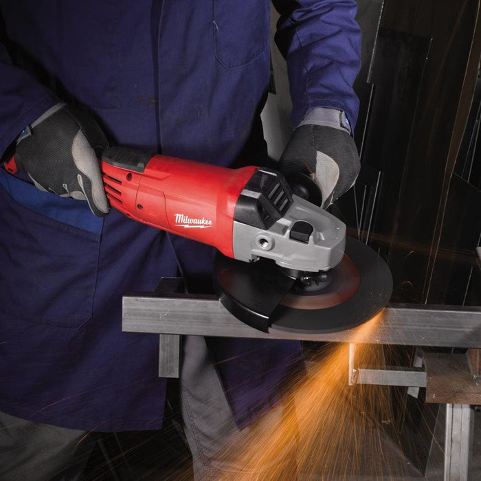 Milwaukee Angle Grinder AG 22-230 DMS