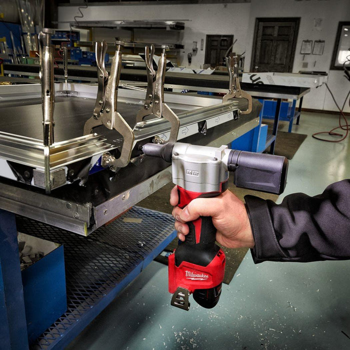 Milwaukee M12 Cordless Rivet Gun M12 BPRT-0