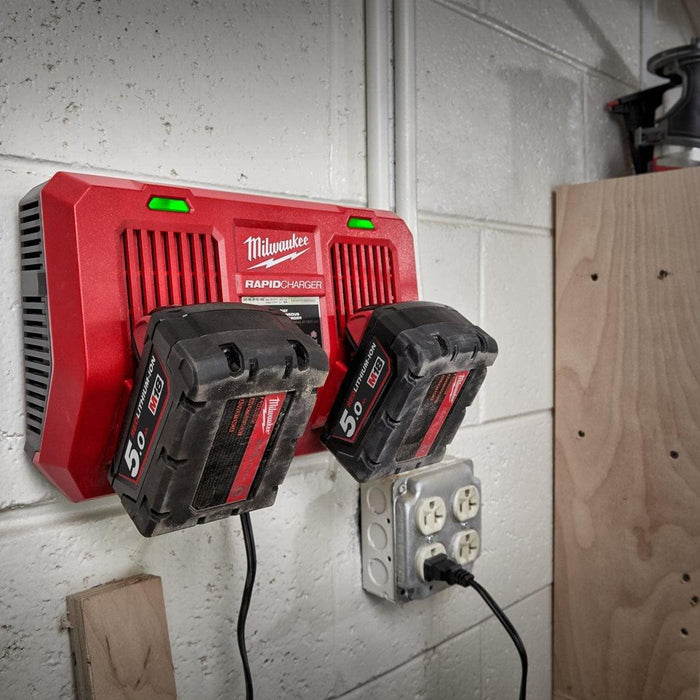 Milwaukee  DFC M18™ Dual Bay Rapid Charger