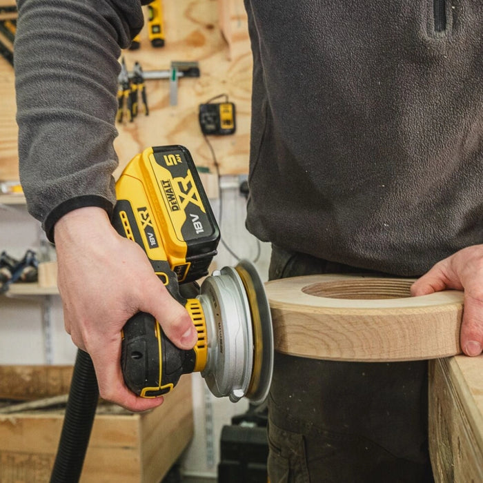 Dewalt Sander Brushless 18V Xr (Bare)