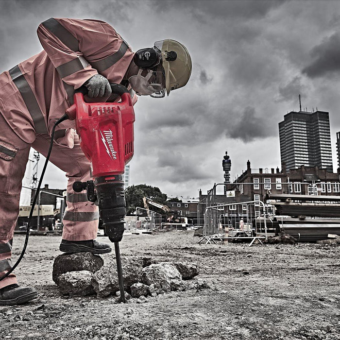 Milwaukee 10Kg Breaker 26J K 1000 S