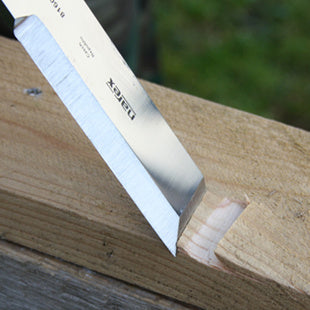 Narex Tools Multi Profi Chisel making a gouge in wood